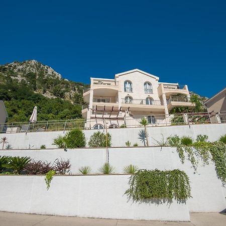 Kotor Vista Apartment A4 ภายนอก รูปภาพ